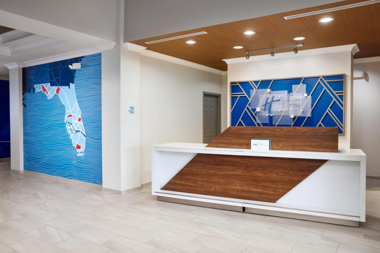 Holiday Inn Express Hotel & Suites Port St. Lucie West By Ihg Exterior foto