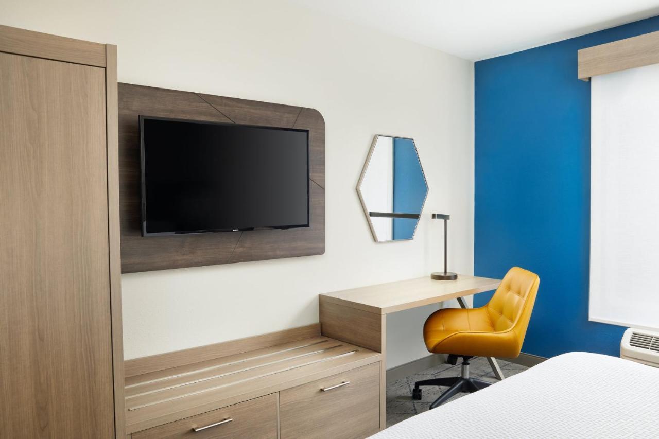 Holiday Inn Express Hotel & Suites Port St. Lucie West By Ihg Exterior foto